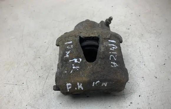 Seat Ibiza IV (6J,6P) Front brake caliper