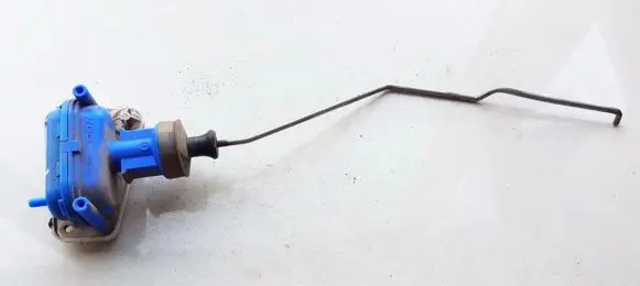 Audi 80 90 S2 B4 Central locking vacuum pump 893862123