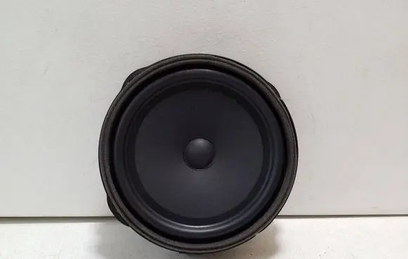 Audi Q2 - Front door speaker 83A035415