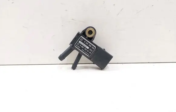 Mercedes-Benz R W251 Exhaust gas pressure sensor A0071536128 0281006025