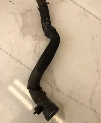 Audi A4 S4 B8 8K Engine coolant pipe/hose 8K0122293F