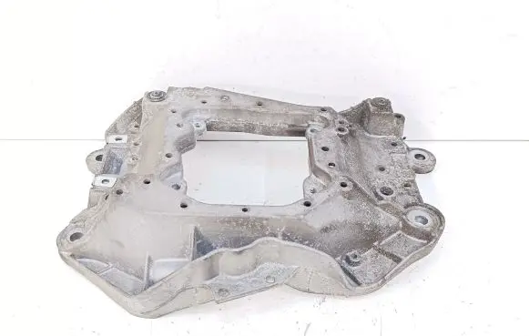 Gearbox mounting bracket