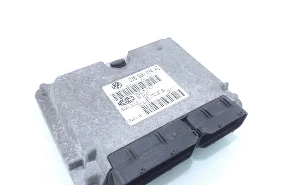 Skoda Fabia Mk1 (6Y) Engine control unit/module 036906034KE