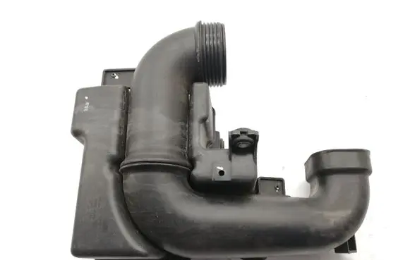 Hyundai i40 Air intake duct part 282203Z300