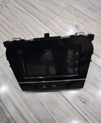Suzuki Vitara (LY) Radio/CD/DVD/GPS head unit 7505000428