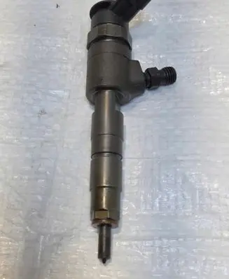 Fuel injector