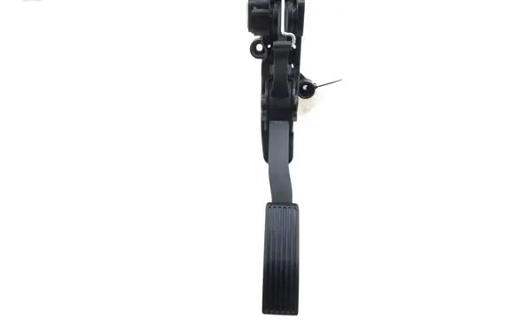 Mercedes-Benz B W245 Accelerator throttle pedal A1693000104