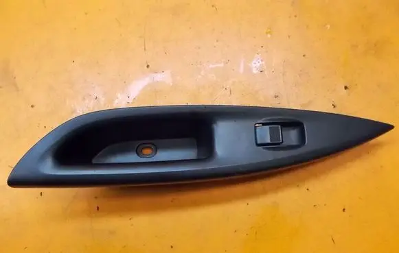 Mazda 6 Quarter vent window switch GJ6A-685L6