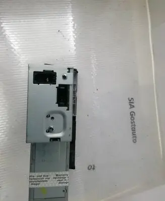 Audi A4 S4 B7 8E 8H CD/DVD changer 8T2035110C CXCA1797G