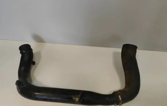 Volvo XC70 Intercooler hose/pipe 8624887