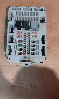 Jaguar XF X250 Fuse module BCMBA12247794