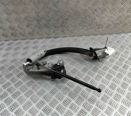 Audi A5 Tailgate/trunk/boot hinge 8W6827302