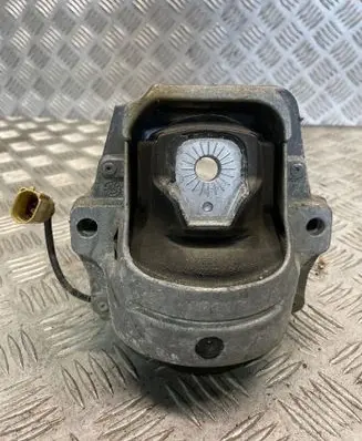 Audi A5 8T 8F Engine mount bracket 8r0199381