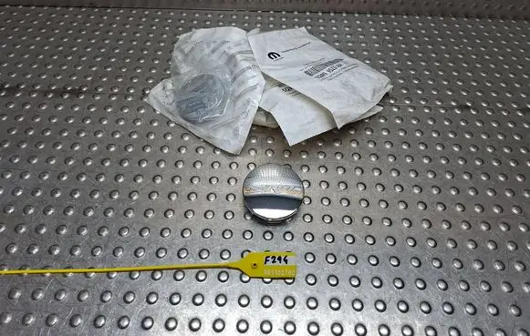 Dodge Challenger Original wheel cap 5QW99TRMAA