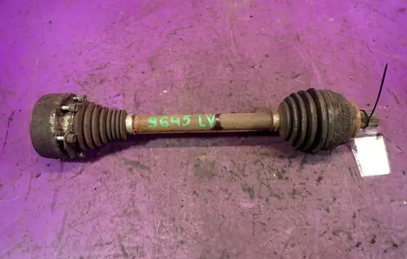 Skoda Octavia Mk2 (1Z) Front driveshaft 