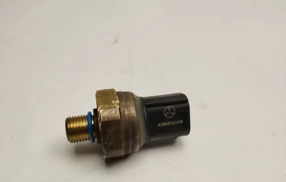 Mercedes-Benz B W246 W242 Sensor A0045421618
