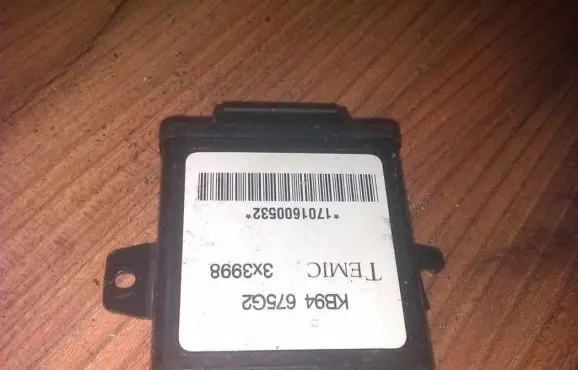 Mazda 323 F Immobilizer control unit/module KB94675G2
