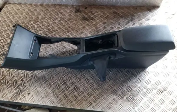 Volvo V40 Center console 01302307CHS 01302307