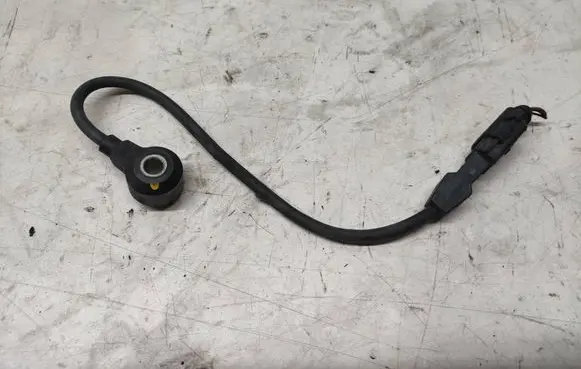 Audi A8 S8 D4 4H Detonation knock sensor 079905377E