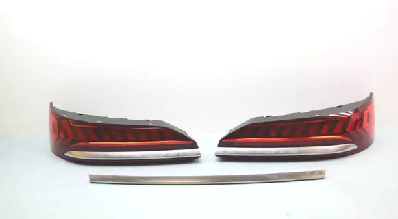Audi Q7 4M Rear/tail lights set 4M0945093F