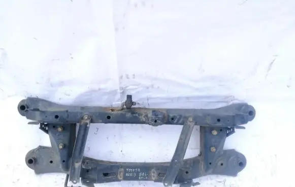 Toyota Auris 150 Rear subframe 