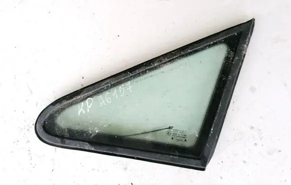Ford Galaxy Front triangle window/glass 