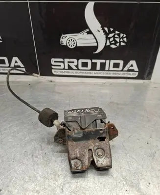 Mercedes-Benz C W203 Loading door lock A1717500085 A1717500185 A1717500065