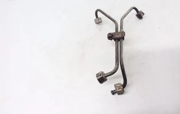 Volkswagen Golf IV Fuel injector supply line/pipe 