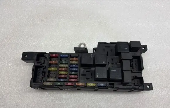 Volvo S60 Fuse module 8678449 518787205