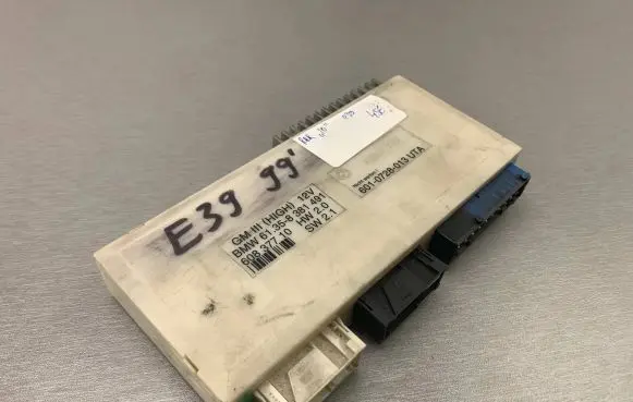 BMW 5 E39 Comfort/convenience module 8381491 61358381491