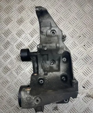 BMW 3 E90 E91 Generator/alternator bracket 7802639 13992010