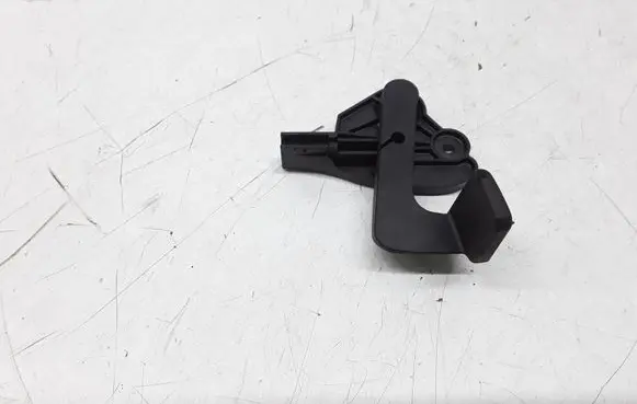 Seat Exeo (3R) Engine bonnet (hood) release handle 8E2823533B