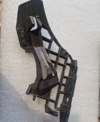 Mercedes-Benz A W176 Front bumper mounting bracket A1768851621