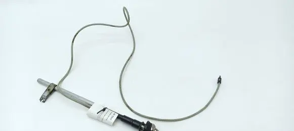 Mercedes-Benz 190 230 W110 W111 Radio antenna