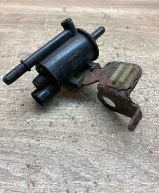 Mini One - Cooper R50 - 53 Vacuum valve 1997278