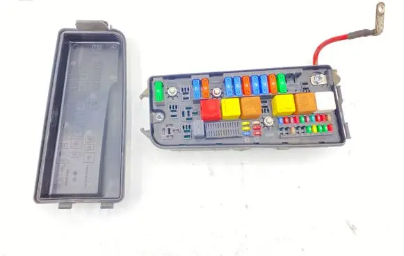 Opel Vectra C Fuse module 460023260