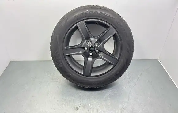Land Rover Defender R20 spare wheel M8B21007BB L8B21007JB
