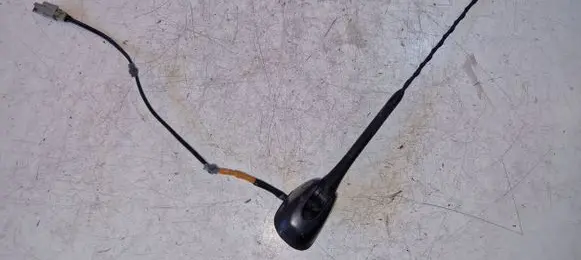 Nissan X-Trail T31 Radio antenna 