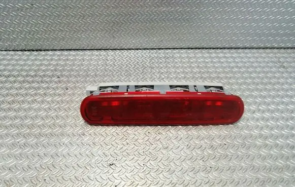 Fiat Doblo Third/center stoplight