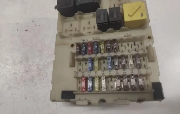 Ford Focus Fuse box set 518234802 98AG14A073AGL2