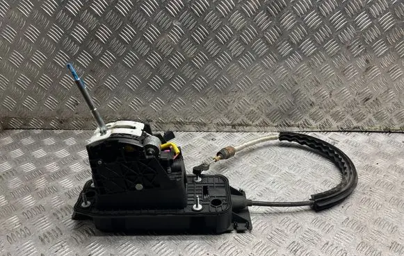 Volkswagen Golf VI Gear shifter/selector 1K1713025R