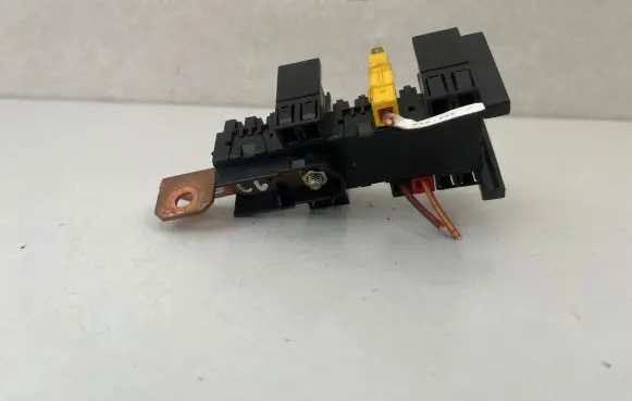 Mercedes-Benz Vito Viano W639 Fuse module 2035400050 08200500 10400579501