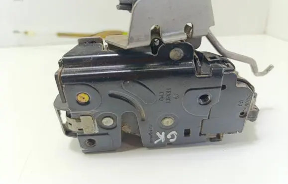 Audi A6 S6 C5 4B Rear door lock 4B0839015G