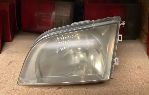 Mitsubishi Space Star Headlight/headlamp