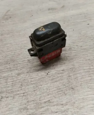 Renault Laguna I Electric window control switch 7700822678