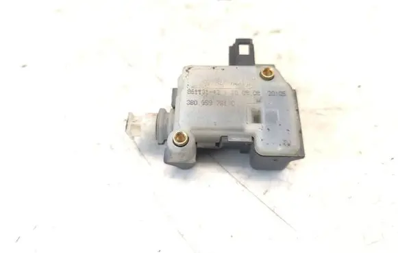 Volkswagen Touareg I Tailgate boot lock/latch motor 3B0959781C