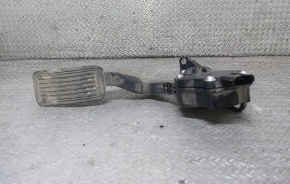 Mazda CX-7 Accelerator throttle pedal K42387390