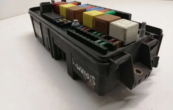 Opel Signum Fuse box set 13144709 123536 25CT1L