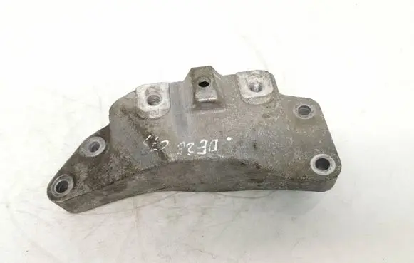 Volkswagen Golf Plus Gearbox mounting bracket 1K0199117