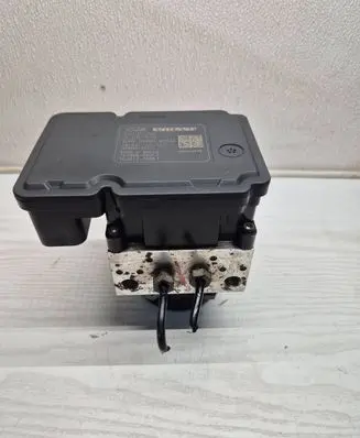 Volvo V70 ABS Pump 30681619 10061336881 000404972C1